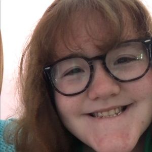 Meet your Posher, Moira